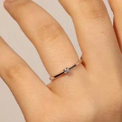 Best Anello di Fidanzamento Precisione Mini in Oro Bianco con Diamante 0,06 Carati Anelli Di Fidanzamento