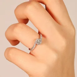 Online Anello di Fidanzamento Incontro in Oro Bianco con Diamanti Anelli Di Fidanzamento