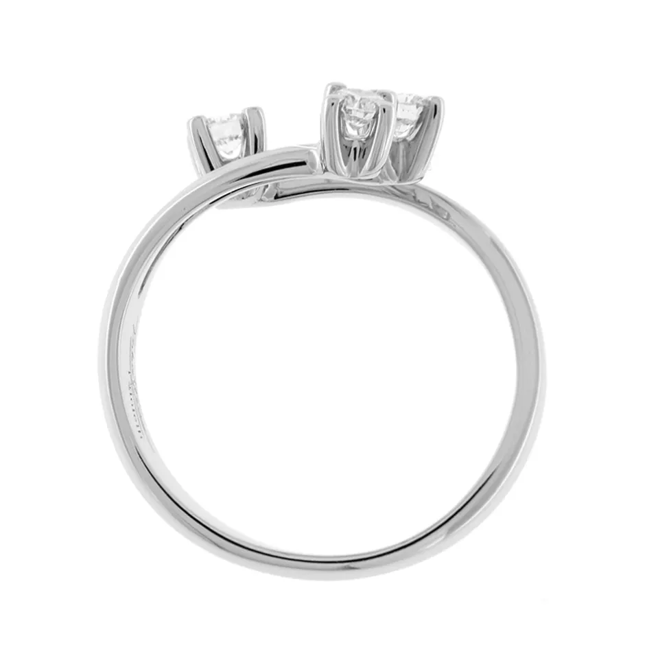 Fashion Anello Trilogy Modello Incontro in Oro Bianco con Diamanti 0,37 Carati Anelli Trilogy