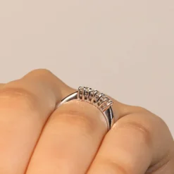 Discount Anello Trilogy in Oro Bianco e Diamanti 0,56 Carati Anelli Trilogy