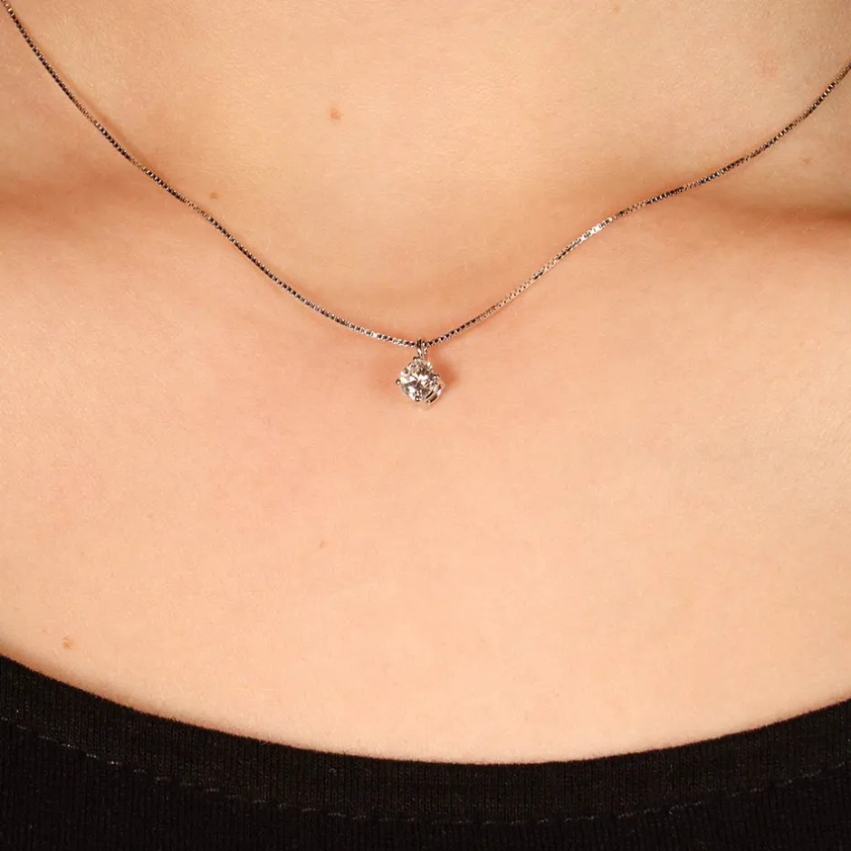 Fashion Collana Punto Luce Filo in Oro Bianco con Diamante 0,25 Carati Collane Punto Luce