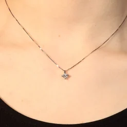 New Collana Punto Luce in Oro Bianco con Diamante 0,36 Carati IGI Collane Punto Luce