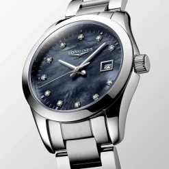 Outlet Orologio Longines Conquest Classic Quarzo Acciaio Madreperla Nera 29,5 mm Donna Orologi Longines Donna