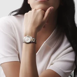 Clearance Orologio Longines Conquest Classic Rosa con Madreperla e Diamanti Quartz 29,5 mm Donna Orologi Longines Donna